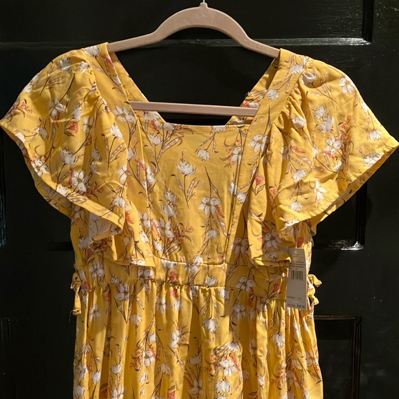 Jessica Simpson Girls Summer Dress. Golden yellow with flowers. Size Large Girls - Picture 1 of 7